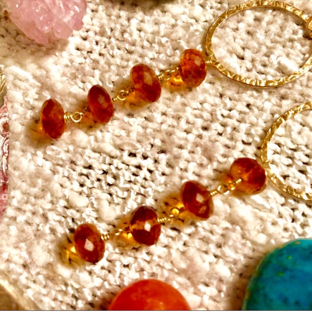 NWOT Artisan Genuine Amber Hoop Earrings - Picture 13 of 15